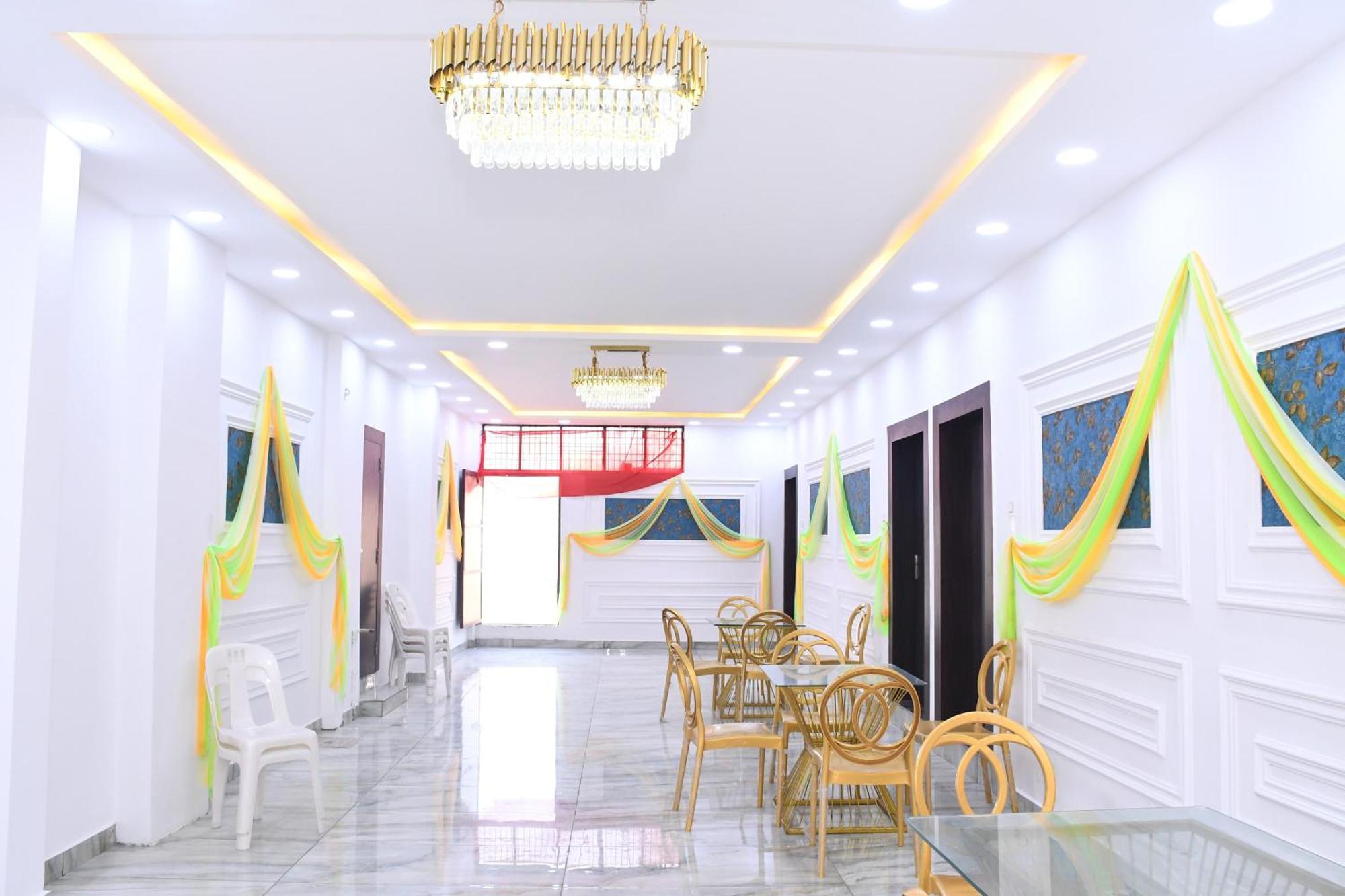 Hotel Dev International Khalilabad Exterior photo